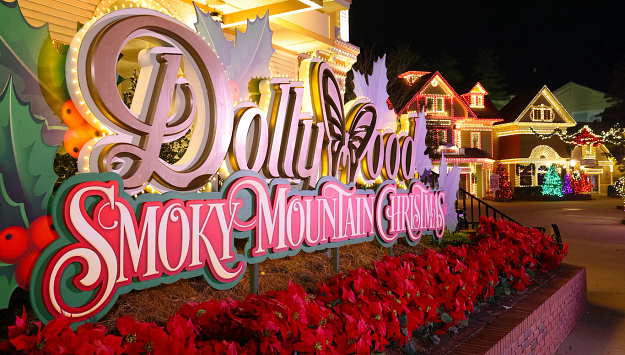 Dollywood's Smoky Mountain Christmas: Now with 6 Million Lights!